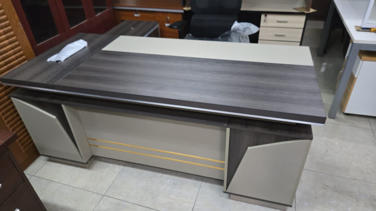 Bureau Bureau